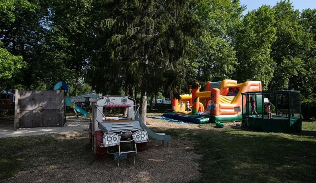 Camping La Belle Etoile Melun Exterior foto